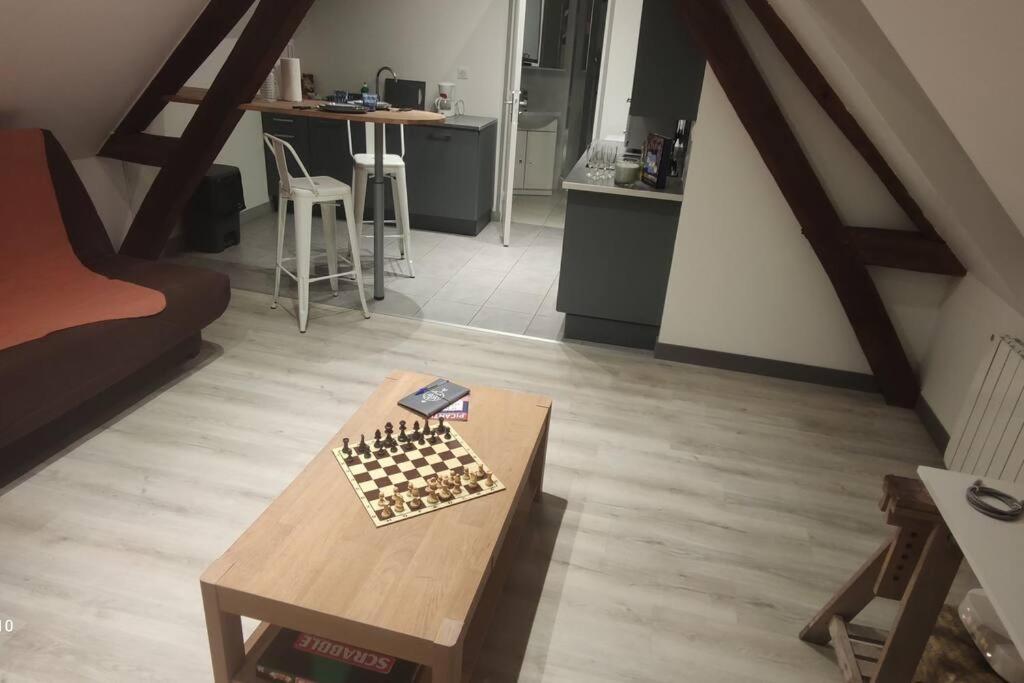 Appartement De Charme La Croix-Saint-Ouen Экстерьер фото